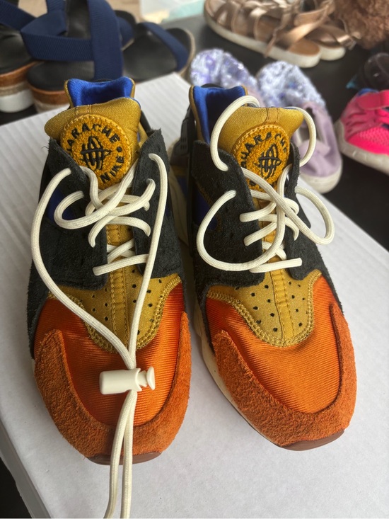 Nike Shoes - Nike Kids Colorblock Sneakers in Orange, Mustard, Black